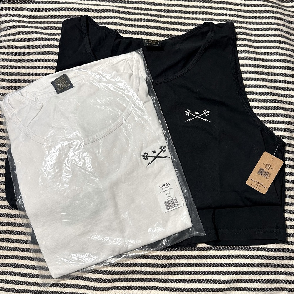 NWT (2) Dark Seas Tank for men Go To Tank black and white bundle